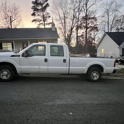 Ford 250 Super Duty.