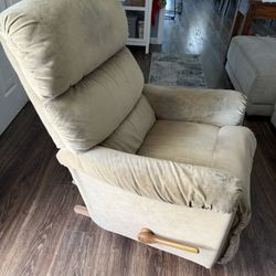 2 Lazy Boy Full Recliners 