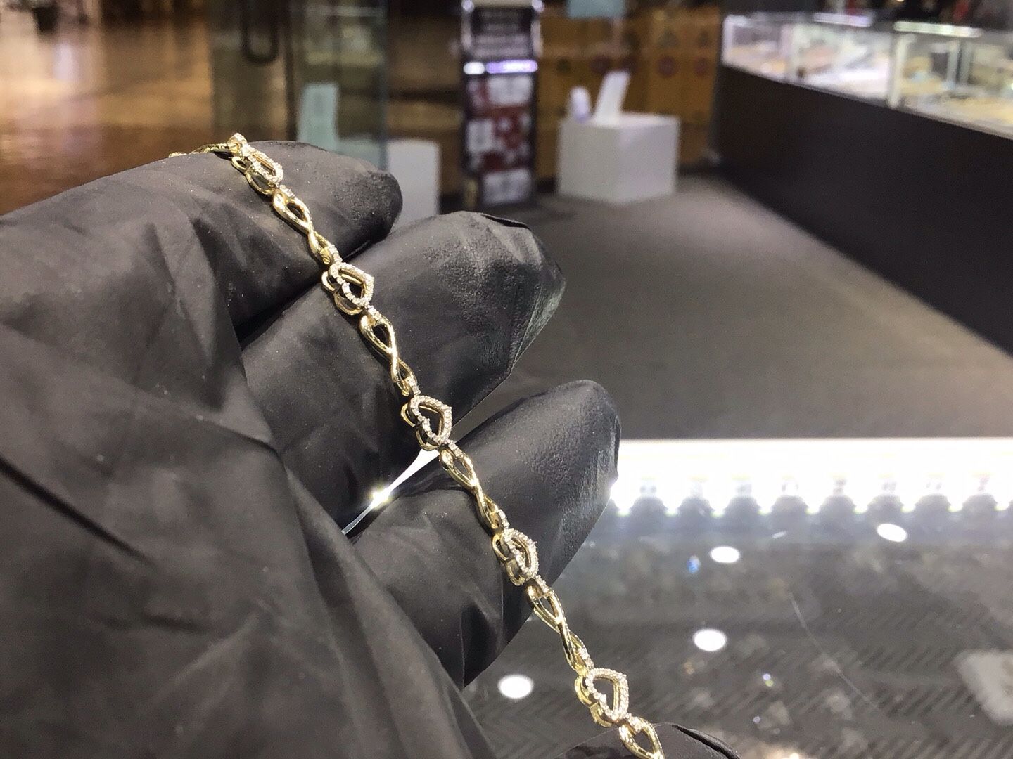 10k Gold Diamond 3D StyleHeart Bracelet ❤️❤️❤️ With Infinity Design 7 Inch Available In Stock ..💎💎💎💎