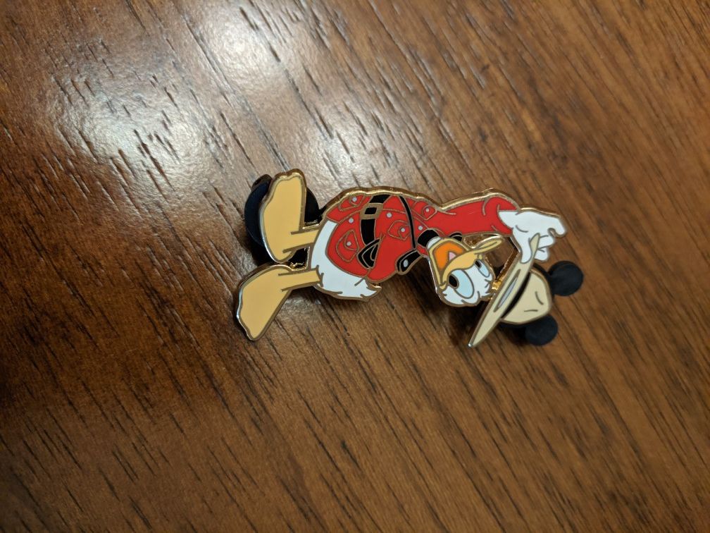 Disney LE 250 pin Donald Duck ranger