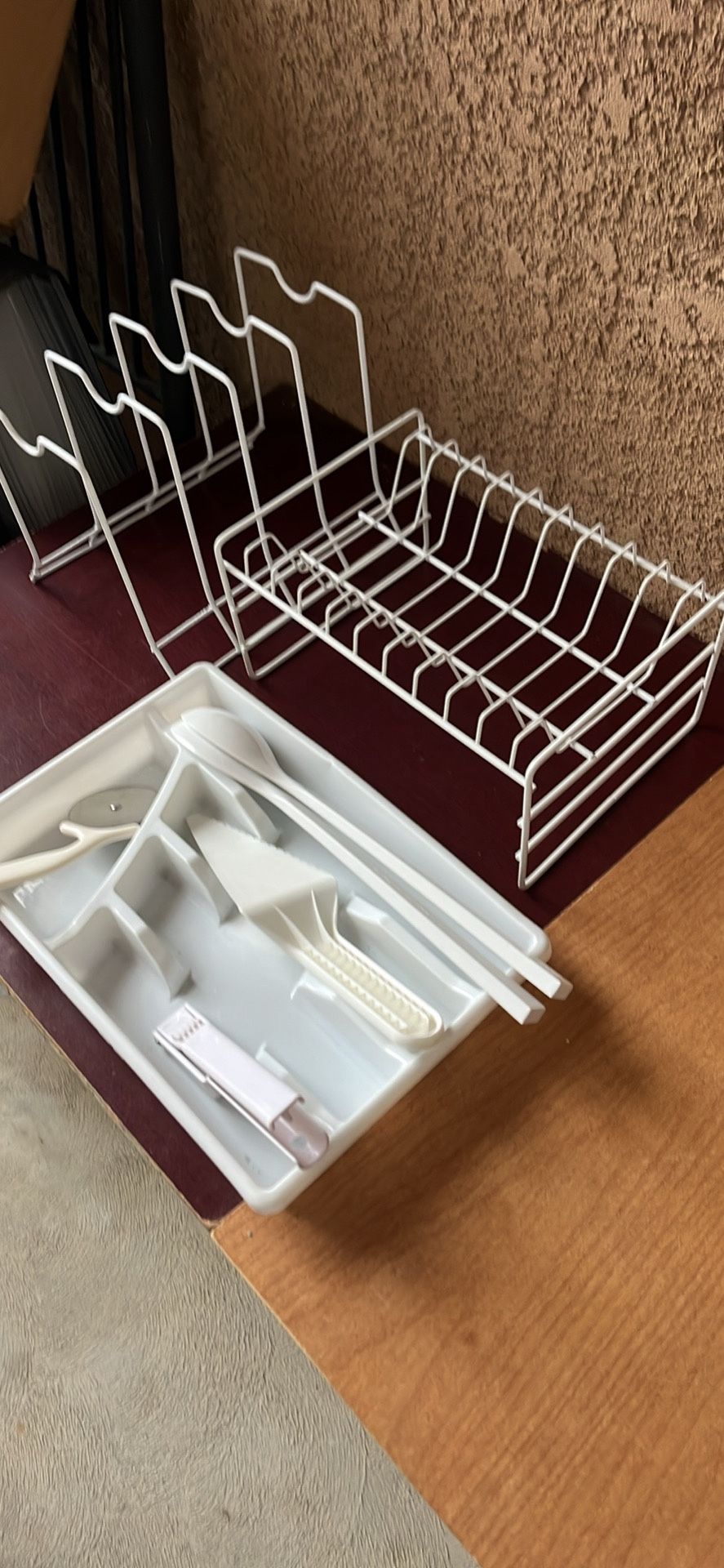 Brand New Stuffs For The Kitchen. Total Of 8 Items 