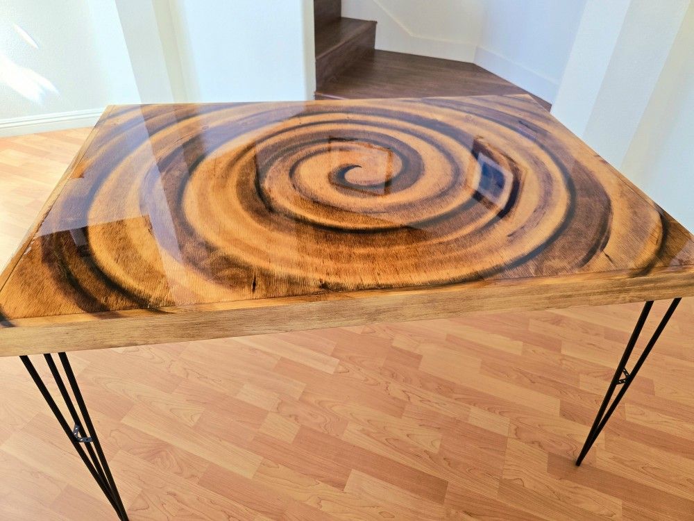 Beautiful Vertigo Swirl Dining Table