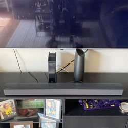 Samsung Sound Bar/ 55 Inch Roku Smart Tv