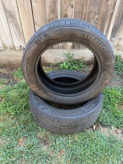 Set of two used tires 215/55/R17    KUMHO