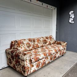 Vintage Groovy MCM 1970s Floral Pattern Sofa •FREE DELIVERY•