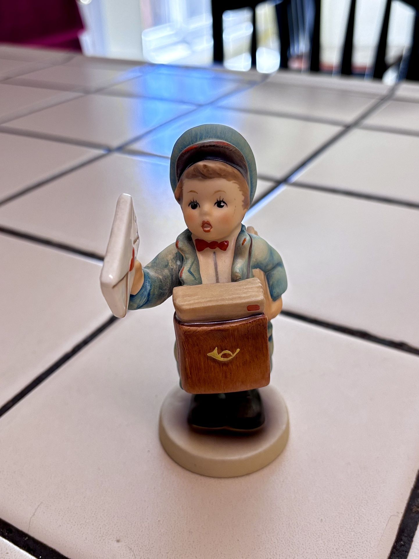 Hummel- Postman