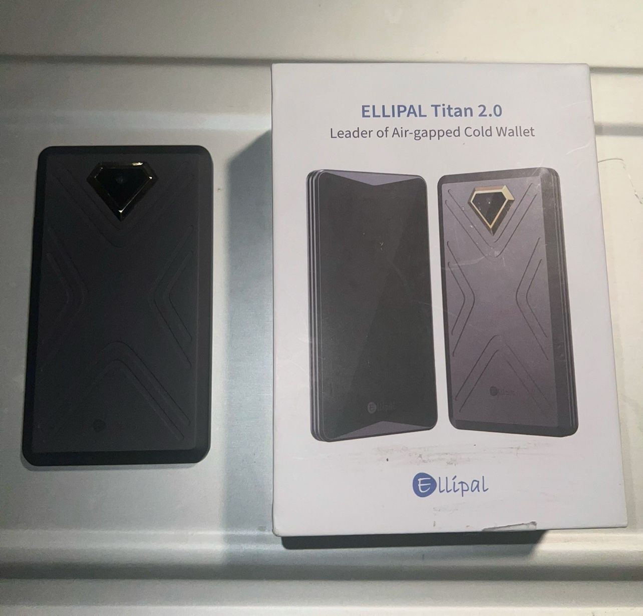 Open Box Ellipal Titan 4 Crypto Cold Wallet Air gapped w/16GB SD Gray