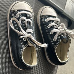 Toddler Size 9 Chuck Taylor’s 