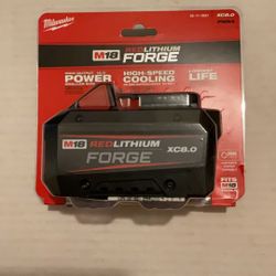 Brand New Milwaukee M18 Red Lithium FORGE XC 8.0 AH Battery.      150 Firm on Price.     150 Firme en Precio.