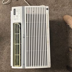 A/C  8,000 BTU  