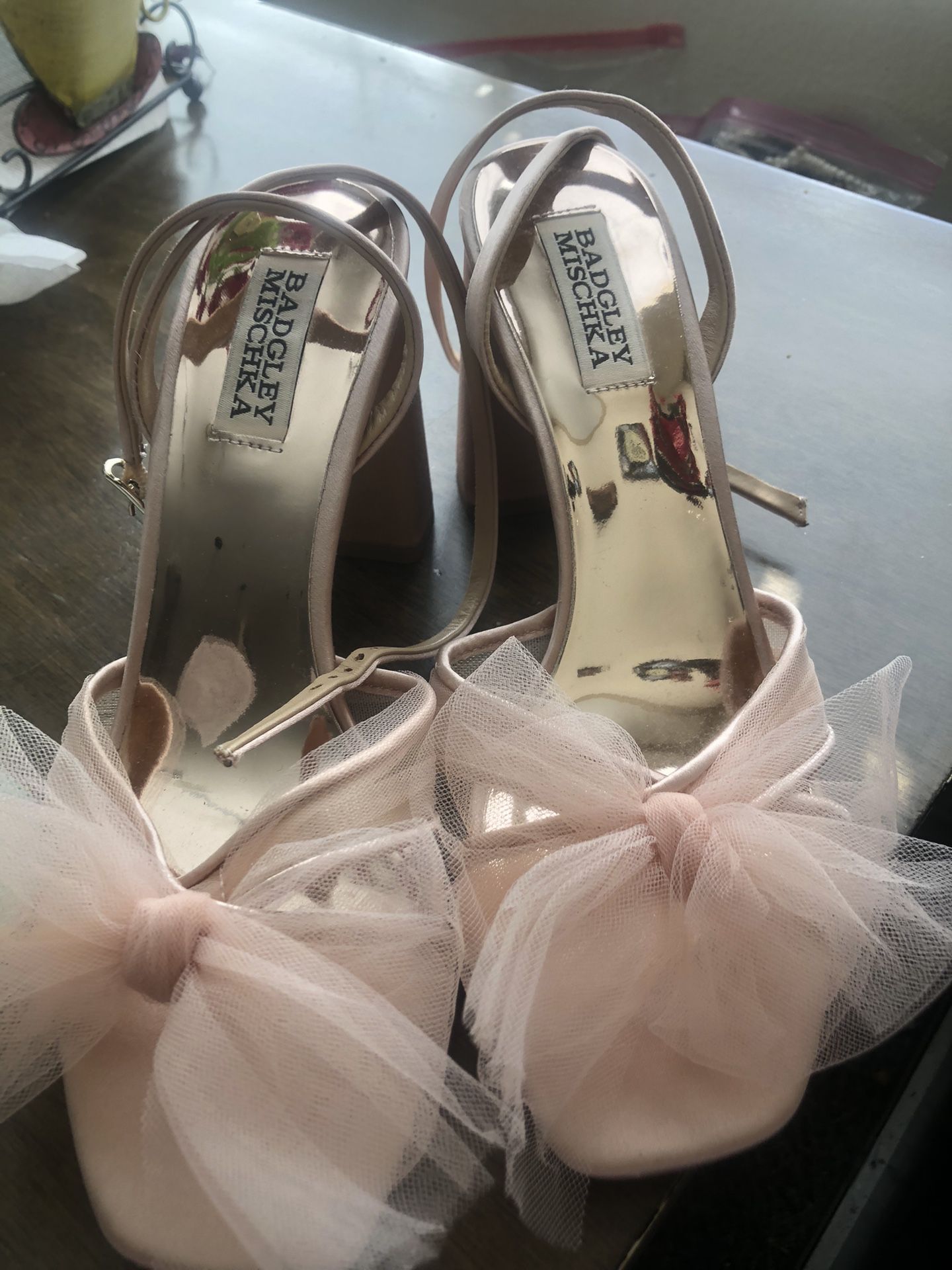 NWOB Badgley Mischka Tess Blush Pink Block Tulle Bow Heels Sandals 7.1/2