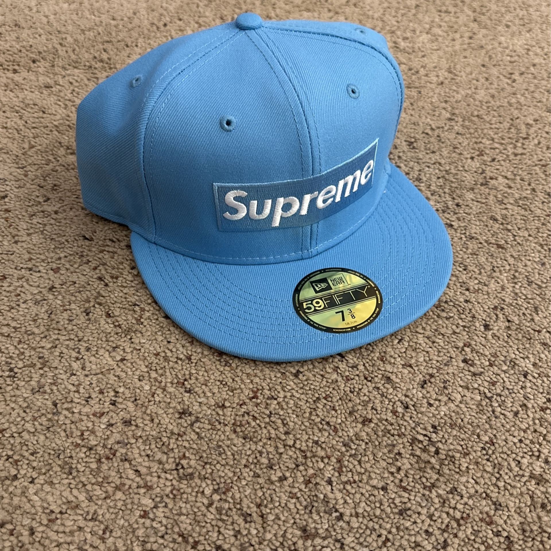 Supreme Champions Box Logo New Era