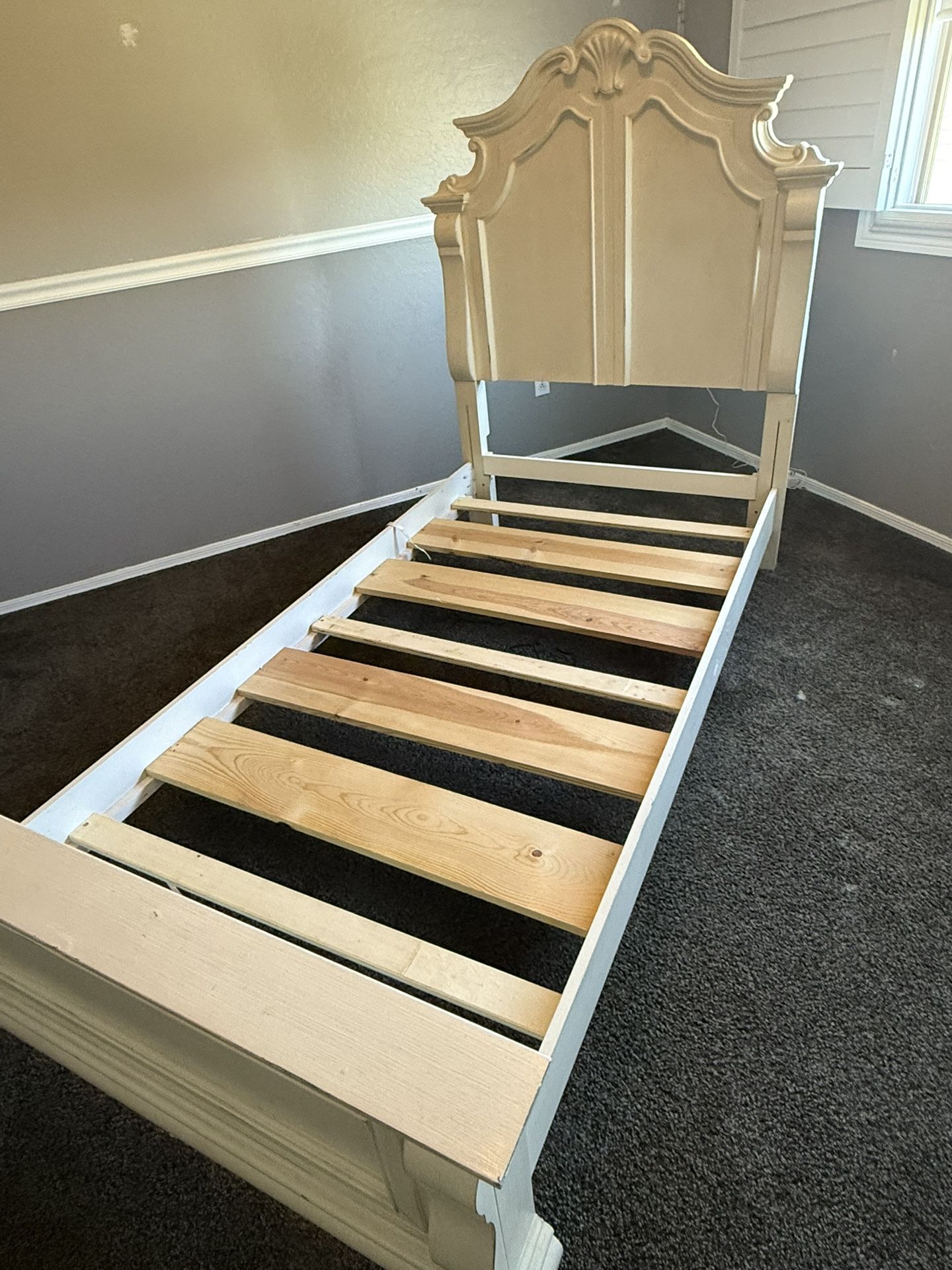 Twin Bed