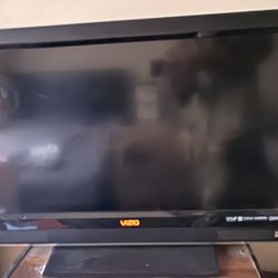 32 “ TV