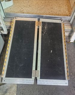 Folding Aluminum handicap ramp