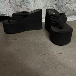 Women's Size 5 Black Platform Wedge Sandals