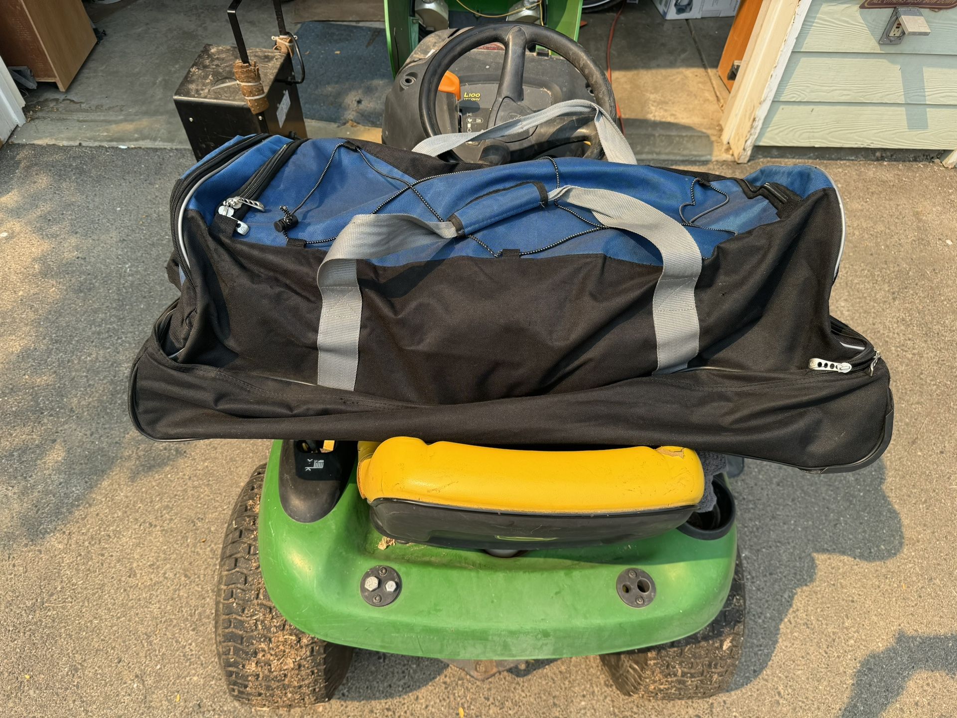 Biggest Duffle Bag With Wheels