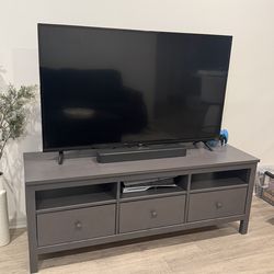 TV Stand / Entertainment Center