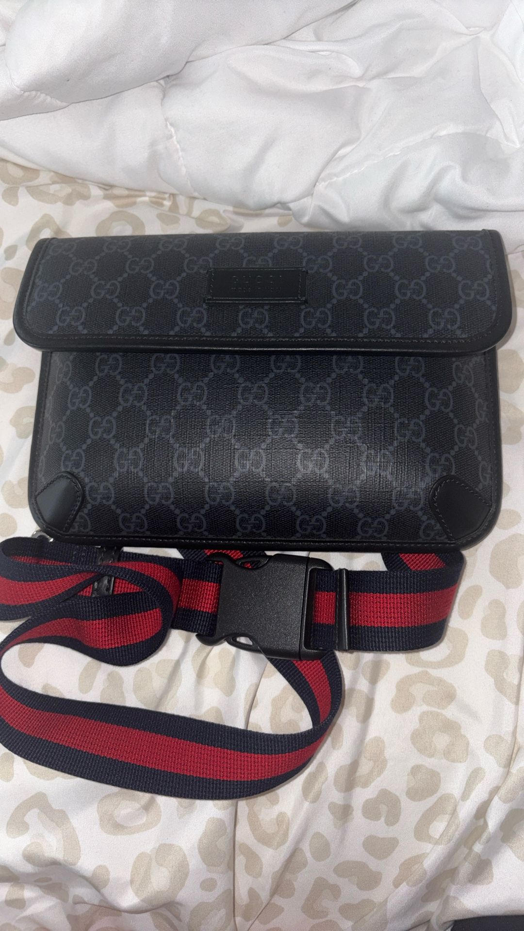 Authentic Gucci GG Supreme Canvas Belt Bag
