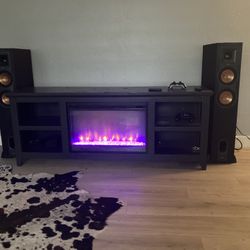 Tv Stand / Entertainment Center 