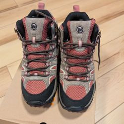 New Women's Merrell MOAB 2 Mid Waterproof, size 7
