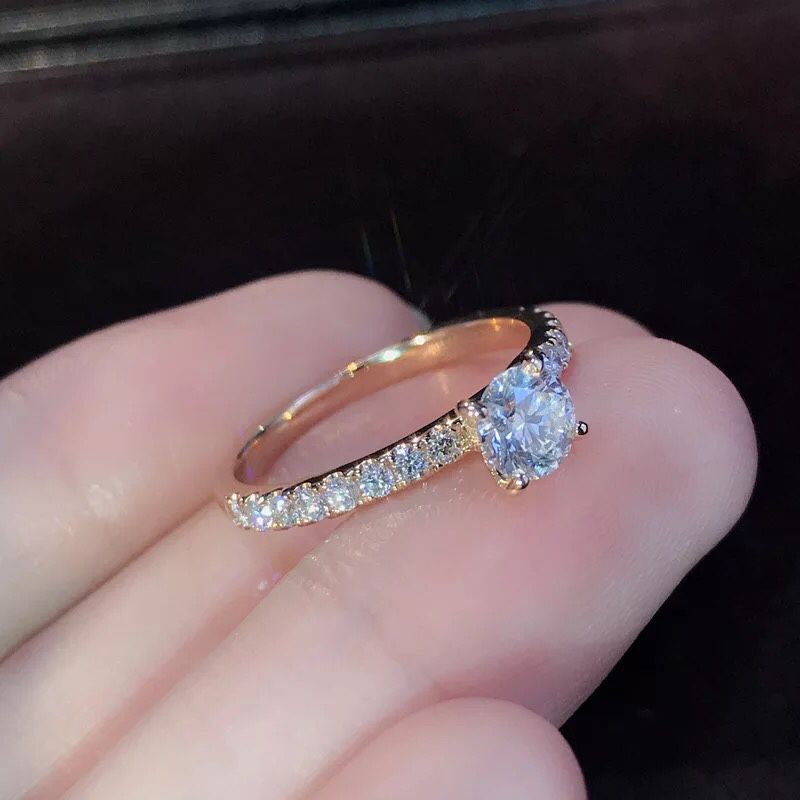 Delysia King Women Trendy Shiny Crystal Ring Simplicity Elegant Temperament Engagement Wedding Jewelry
