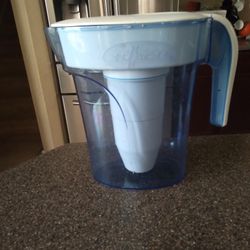 Zero Water Filtration Pitcher 