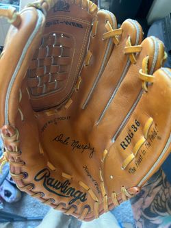 Rawlings baseball glove
