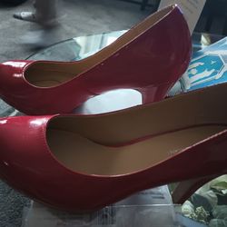 Brand New Red Patent Leather 5 Inch High Heels 10 W.