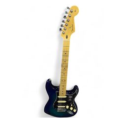 Fender Player II Stratocaster HSS Plus Top Maple Fingerboard Limited-Edition Electric Guitar Blue Burst
