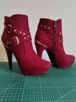 Heeled Boots By GBG Guess 8M