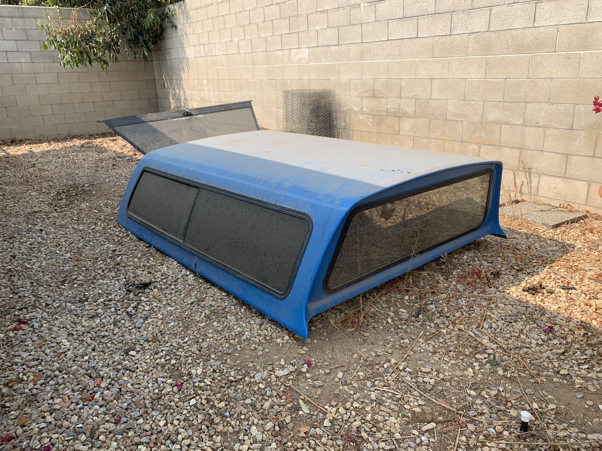 Truck Camper shell for Ford F-150, Long bed