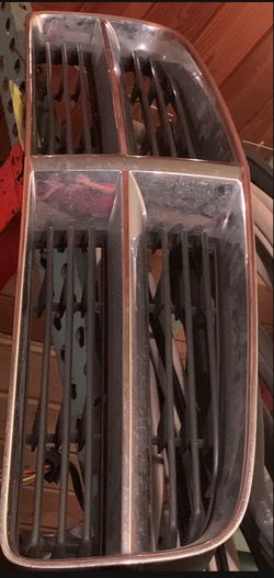 2010 Dodge Charger SXT Grill 