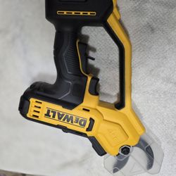 DEWALT
20V MAX Cordless Battery Powered Pruner