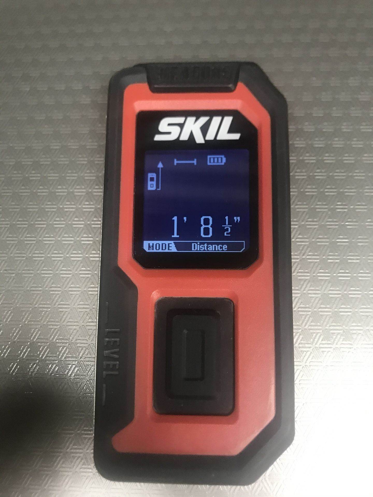 SKIL Digital Laser Distance Measurer and Level