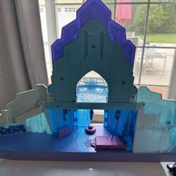 Fisher Price Frozen Castle 