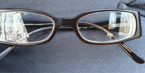 Eyeglasses
