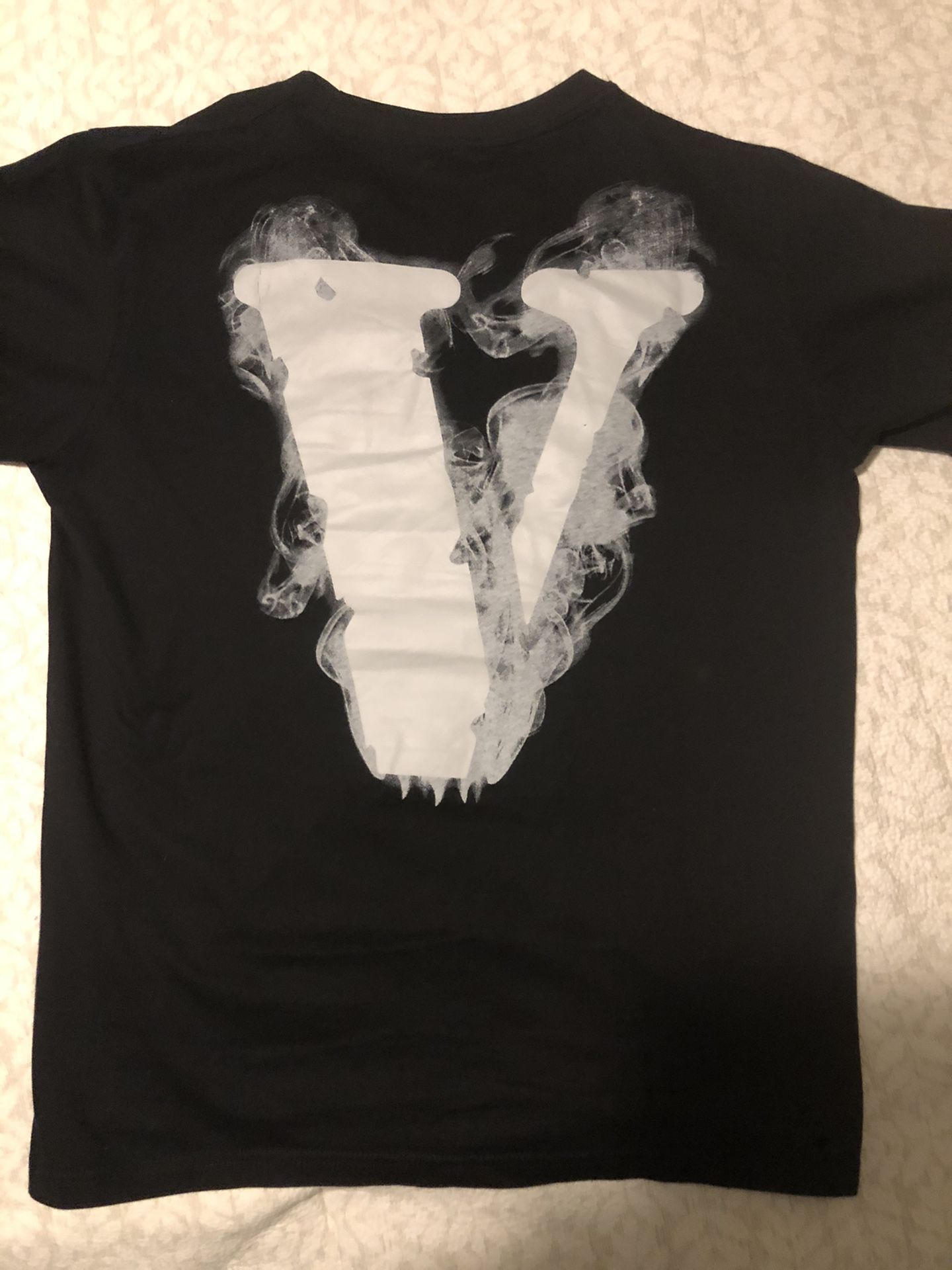 Men’s Vlone T shirt Size XL