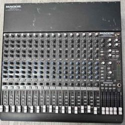 Mackie 1604 VLZ PRO - 16 Channel Mixer