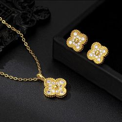 18k Gold Filled Clover Necklace Earring Set