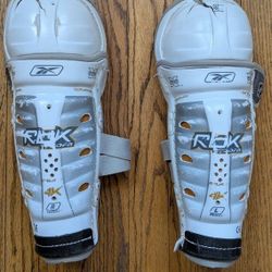 Reebok ice hockey shin guards - Size: 11inches/28cm