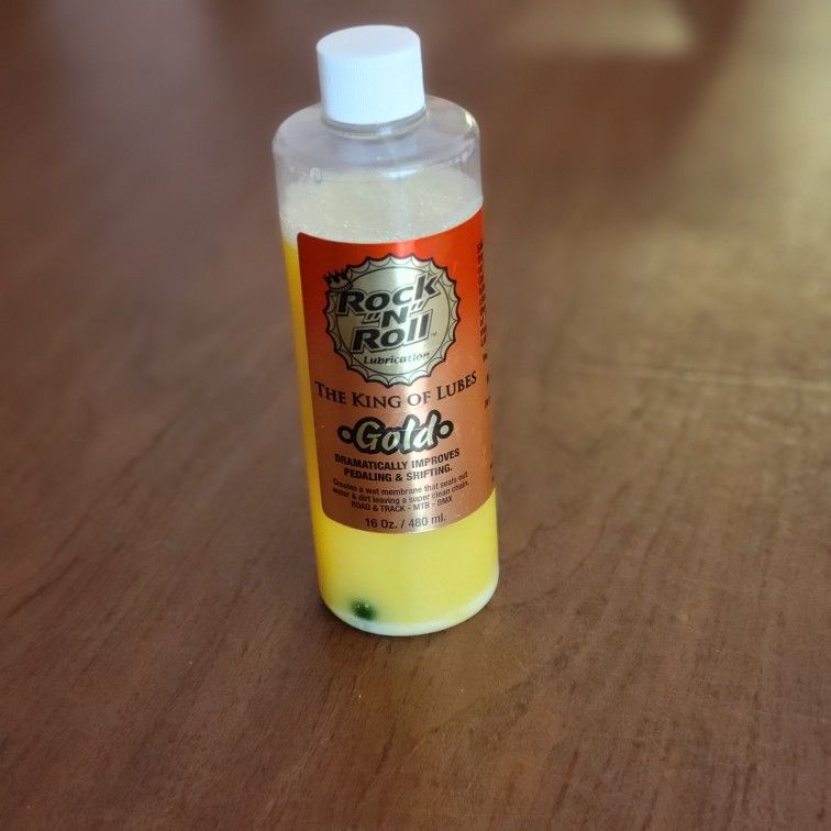 Rock-N-Roll Gold Bike Chain Lube - 16oz, Drip 90% full. Pre-owned, 90% 
Full, see the photos. Made in USA.  UPC 65. Weight 14oz plus 
shippi