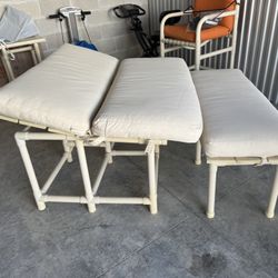 Love Seat Exterior Bed