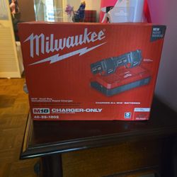 Milwaukee M18 Rapid Charger
