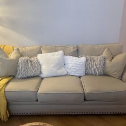 Haverty’s Couch 