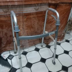 used Drive aluminum walker 