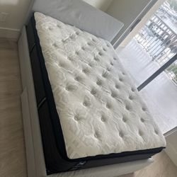 Full Bed Frame And Mattress With 2 Storage Drawers. PRICE INCLUDING DELIVERY