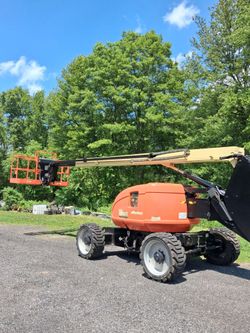JLG 600A