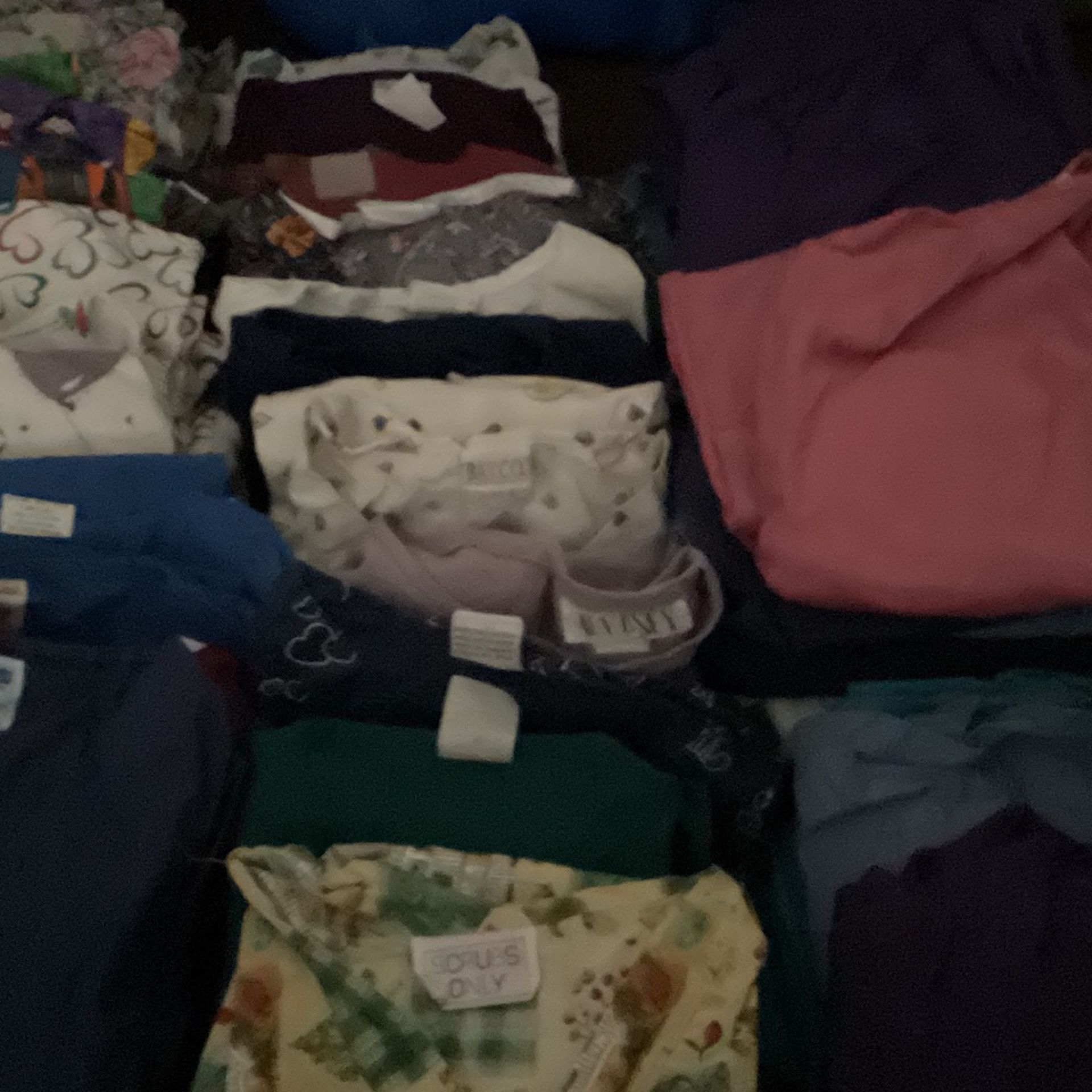 Scrubs/ Lab Coats Ladies Med & Small