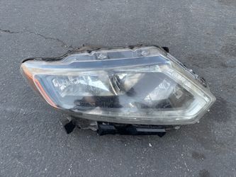 Nissan Rogue headlight